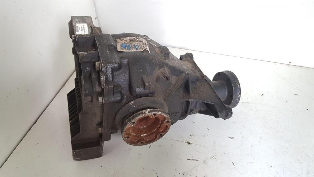 редуктор заднего моста BMW 5 серия E60/E61 2004, 3.0 л., бензин, седан, 33107516881 - фото №1