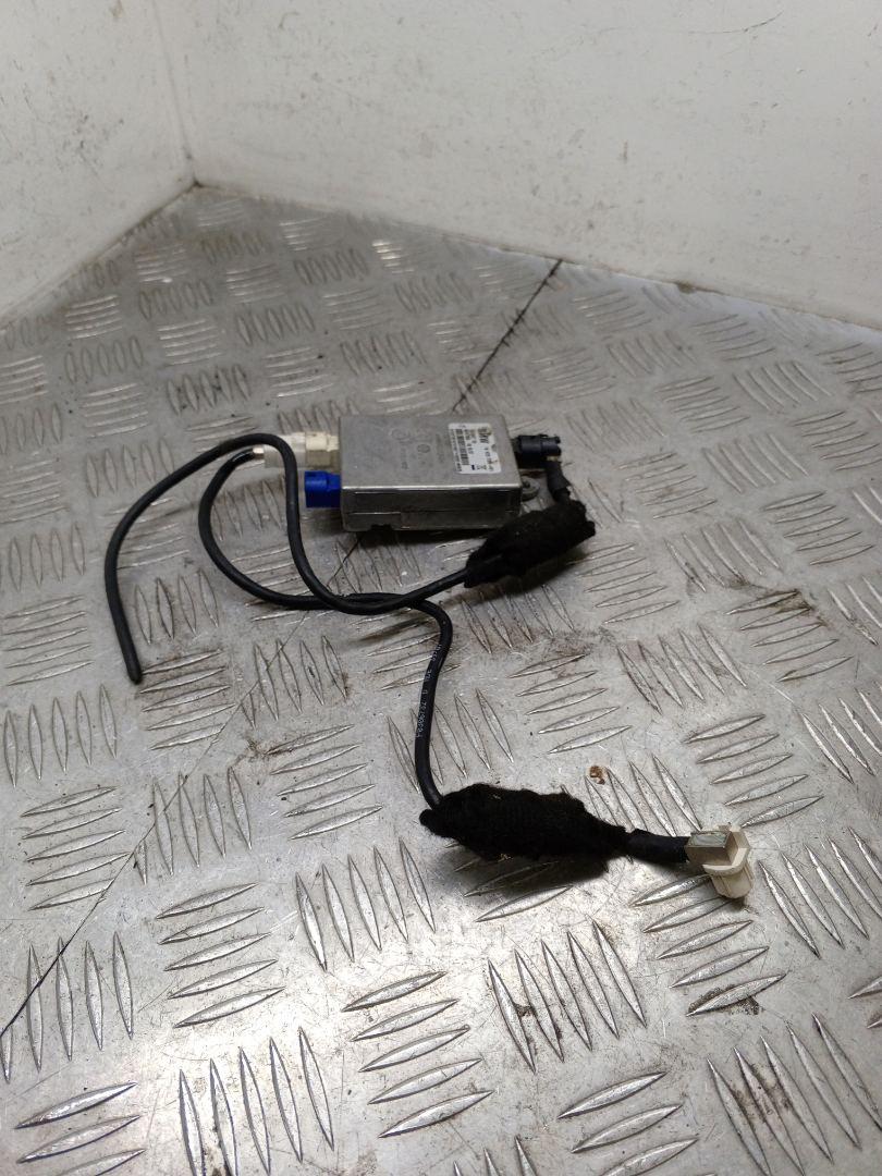 блок управления USB BMW 5 серия E60/E61 E60 2007, 2.3 л., бензин, серый, седан, 84109123739, 9123739 - фото №1