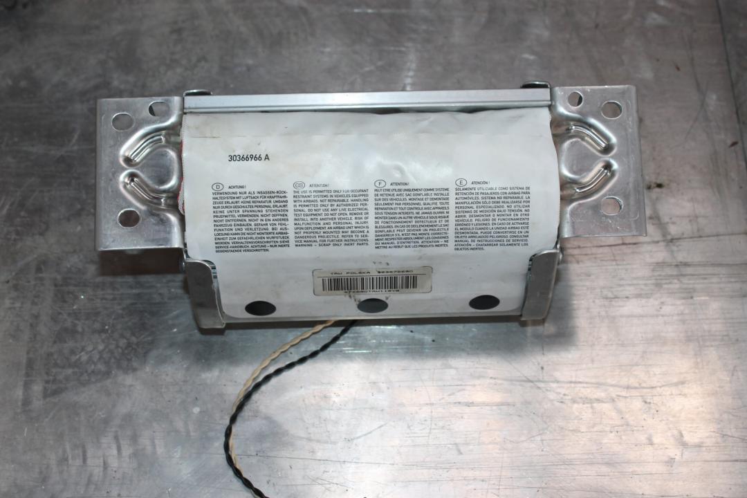 подушка безопасности пассажира BMW 3 серия E90/E91/E92/E93 2006, 3.0 л., дизель, серебро, универсал - фото №1