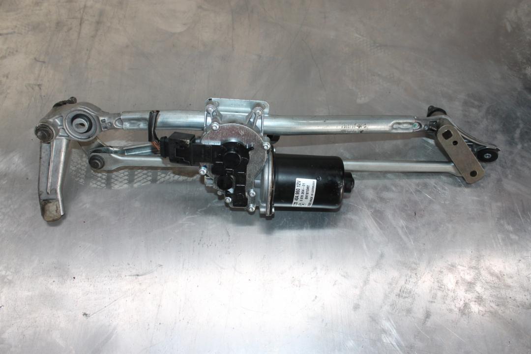 механизм стеклоочистителя (трапеция дворников) BMW 3 серия E90/E91/E92/E93 2006, 3.0 л., дизель, серебро, универсал - фото №1