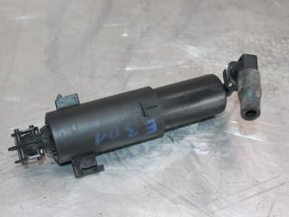 форсунка омывателя фары BMW 3 серия E90/E91/E92/E93 2006, 3.0 л., дизель, серебро, универсал, 7179311
