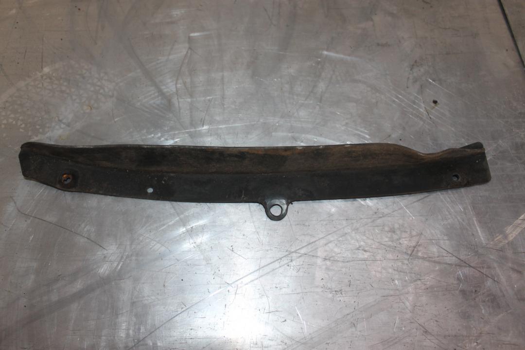 брызговик BMW 3 серия E90/E91/E92/E93 2006, 3.0 л., дизель, серебро, универсал, 8040103 - фото №1