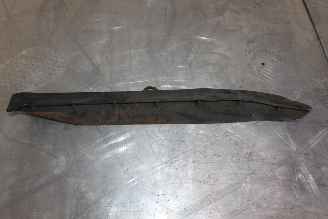 брызговик BMW 3 серия E90/E91/E92/E93 2006, 3.0 л., дизель, серебро, универсал, 8040104 - фото №1