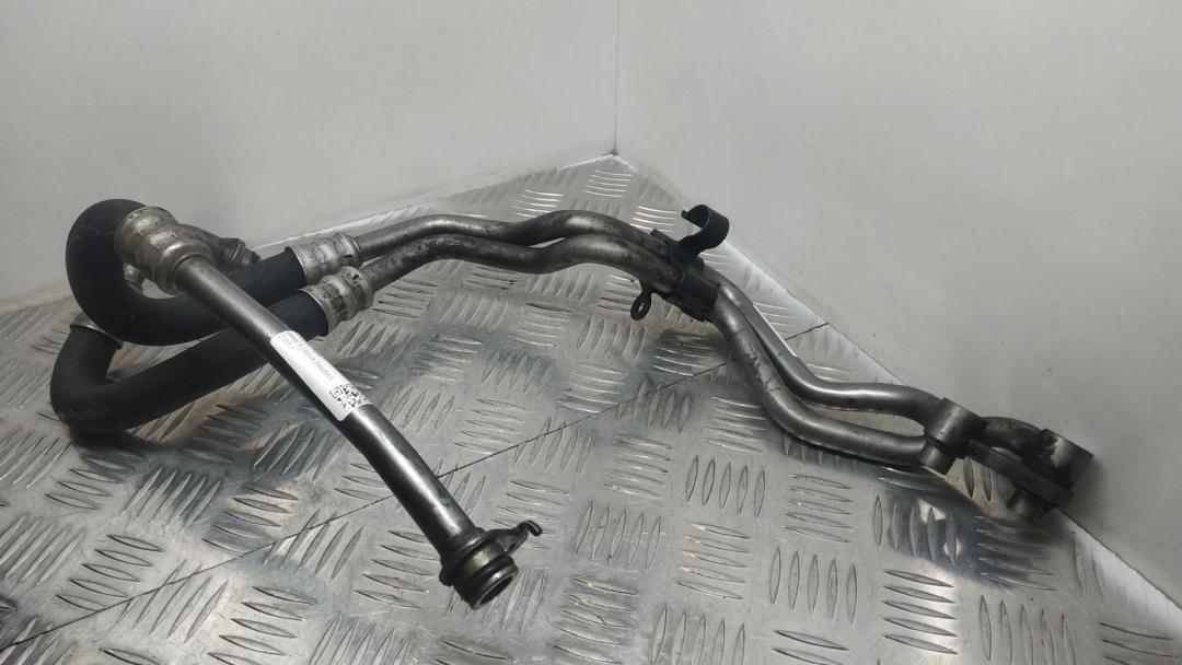 масляная трубка BMW 5 серия E60/E61 2005, 4.4 л., N62 B44, бензин, 7565937, 7565938 - фото №1