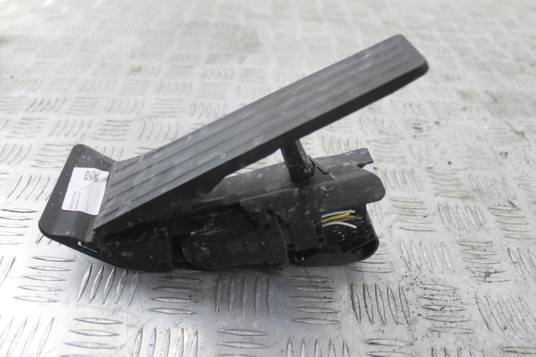 педаль BMW X5 F15 2015, 3.0 л., N57 D30 A, дизель, АКПП, внедорожник 5 дв., правый руль, 35426853175 - фото №1