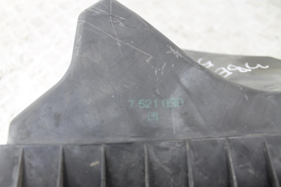 корпус воздушного фильтра BMW 5 серия E60/E61 2004, 2.2 л., M54 B22 (226S1), бензин, АКПП, titansilber metallic (354), седан, 7521030, 13717521030 - фото №1