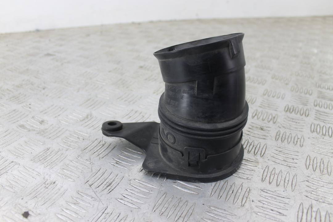 патрубок воздушного фильтра BMW 5 серия E60/E61 2004, 2.2 л., M54 B22 (226S1), бензин, АКПП, titansilber metallic (354), седан, 7521016, 13717521016 - фото №1