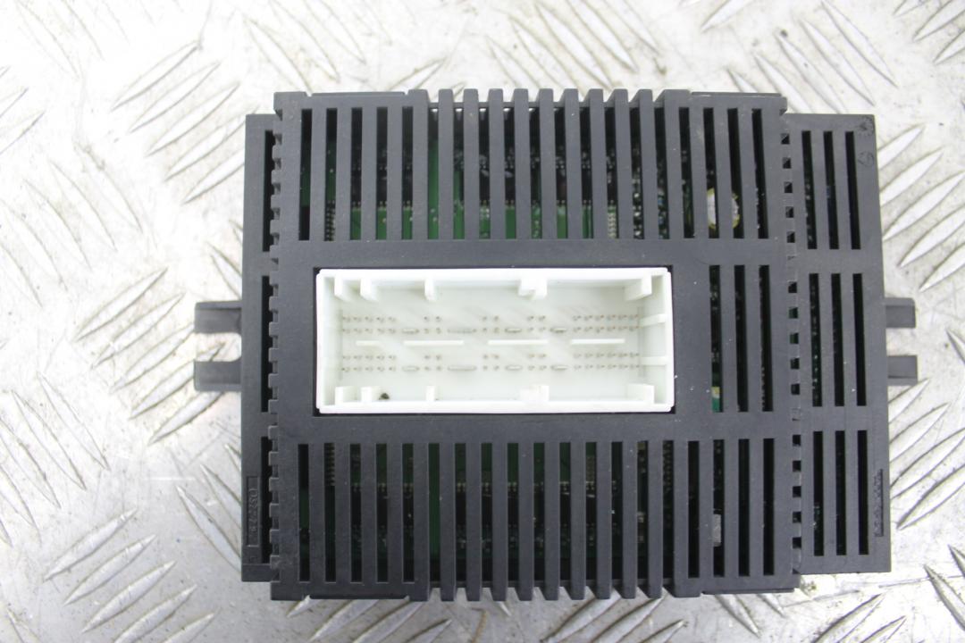 блок управления светом BMW 5 серия E60/E61 2004, 2.2 л., M54 B22 (226S1), бензин, АКПП, titansilber metallic (354), седан, 61359203081, 6936103 - фото №1