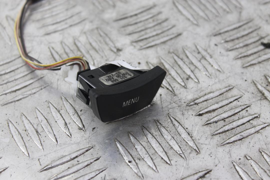 кнопка (выключатель) BMW 5 серия E60/E61 2004, 2.2 л., M54 B22 (226S1), бензин, АКПП, titansilber metallic (354), седан, 6921668, 65826921668 - фото №1