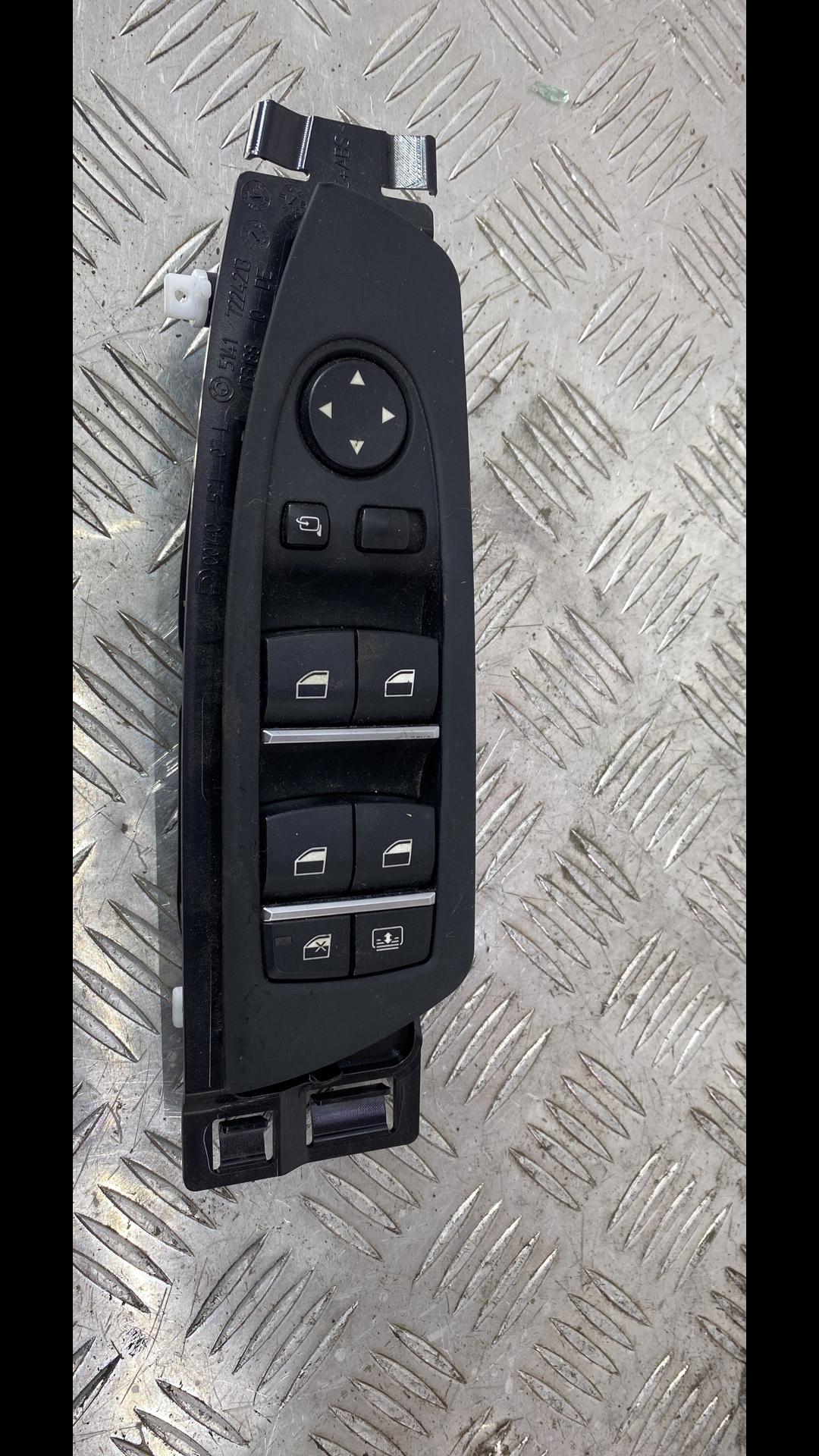 блок управления стеклоподъемниками BMW 7 серия F01/F02 F01 2011, 4.4 л., N63 B44 A, бензин, АКПП, седан, задний привод, 61319163574, 9163574 - фото №1