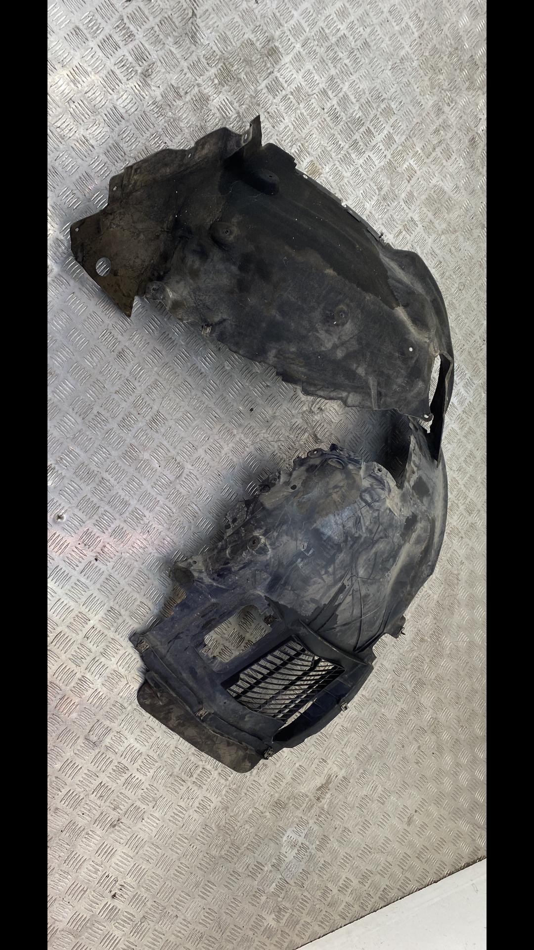 защита арок (подкрылок) BMW 7 серия F01/F02 F01 2011, 4.4 л., N63 B44 A, бензин, АКПП, седан, задний привод, 51717185159, 51717185163 - фото №1