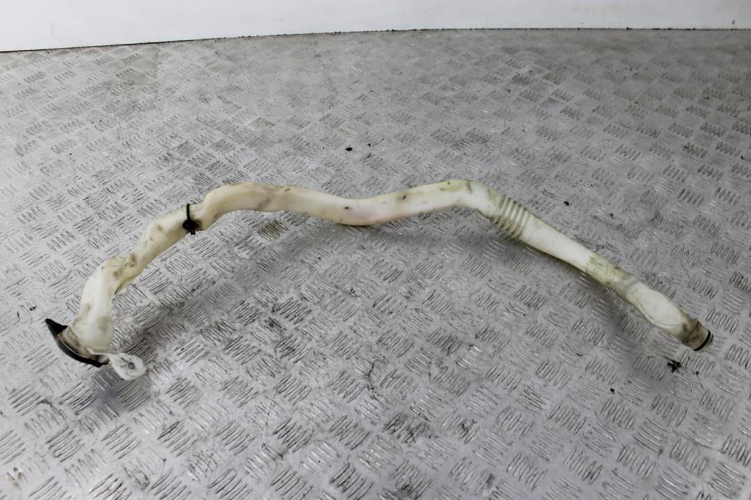 горловина бачка омывателя BMW 7 серия F01/F02 F01 2011, 4.4 л., N63 B44 A, бензин, АКПП, седан, задний привод, 61667237777, 11868015 - фото №1