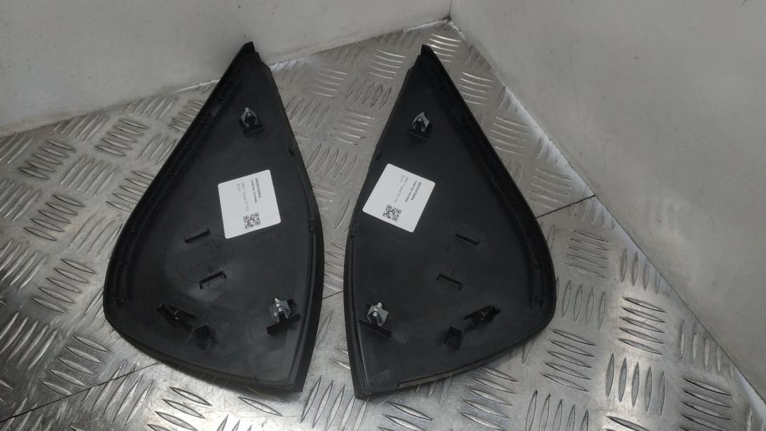 пластик BMW 7 серия F01/F02 F01 2011, 4.4 л., N63 B44 A, бензин, АКПП, седан, задний привод, 51459112155, 51459112156, 9159738, 9159740 - фото №1