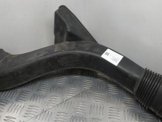 патрубок воздушного фильтра BMW 7 серия F01/F02 F01 2011, 4.4 л., N63 B44 A, бензин, АКПП, седан, задний привод, 13717577472, 7577472