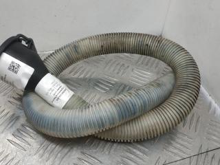 горловина бачка омывателя BMW 3 серия E90/E91/E92/E93 [рестайлинг] 2008, 3.0 л., M57 D30 (306D3), дизель, МКПП, space-grey metallic, кабриолет, задний привод, 7075099, 61667075099