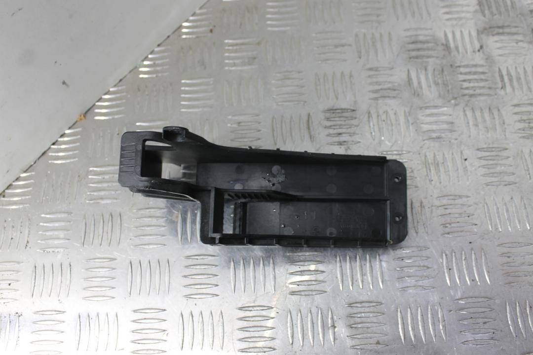 кронштейн (крепление) BMW 7 серия F01/F02 F01 2011, 4.4 л., N63 B44 A, бензин, АКПП, седан, задний привод, 61359144253, 9144253 - фото №1