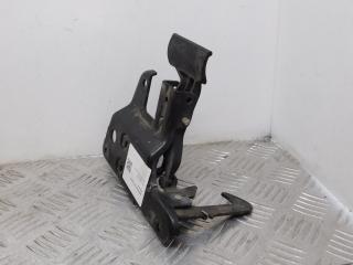 замок капота Audi A6 4F/C6 [рестайлинг] 2008, 2.7 л., дизель, МКПП, универсал, передний привод, 4F0823480B