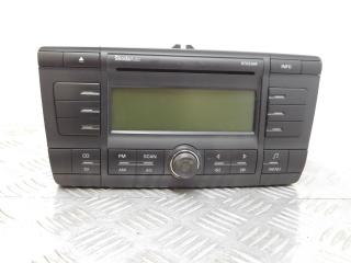 магнитола Skoda Octavia 2 поколение (A5) 2005, МКПП, хетчбэк 5 дв., 1Z0035161B