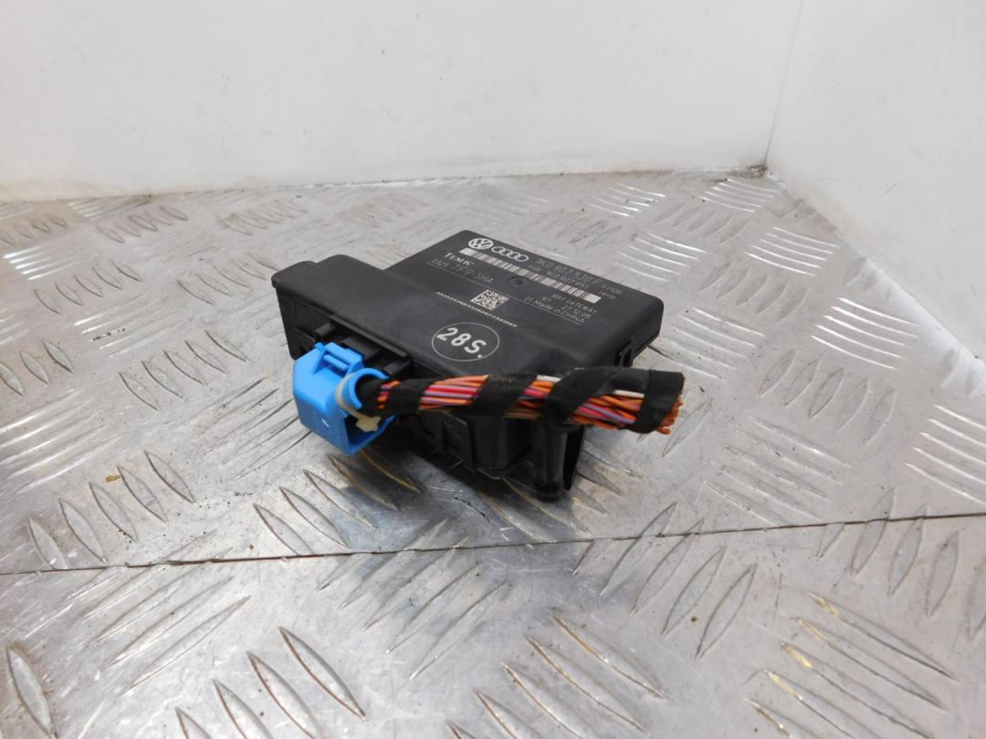 блок комфорта Skoda Octavia 2 поколение (A5) 2005, МКПП, хетчбэк 5 дв., 1K0907530F - фото №1