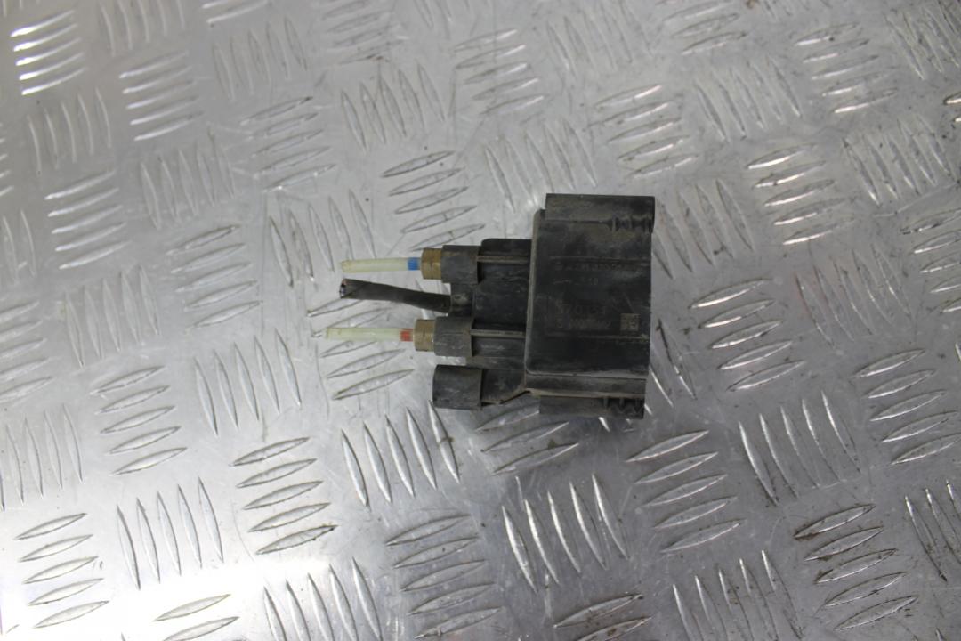 блок клапанов пневмоподвески Mercedes-Benz E-Класс W213/S213/C238/A238 2017, 2.0 л., OM 654.920, дизель, АКПП, универсал, задний привод, правый руль, 3200158, A2513200158 - фото №1