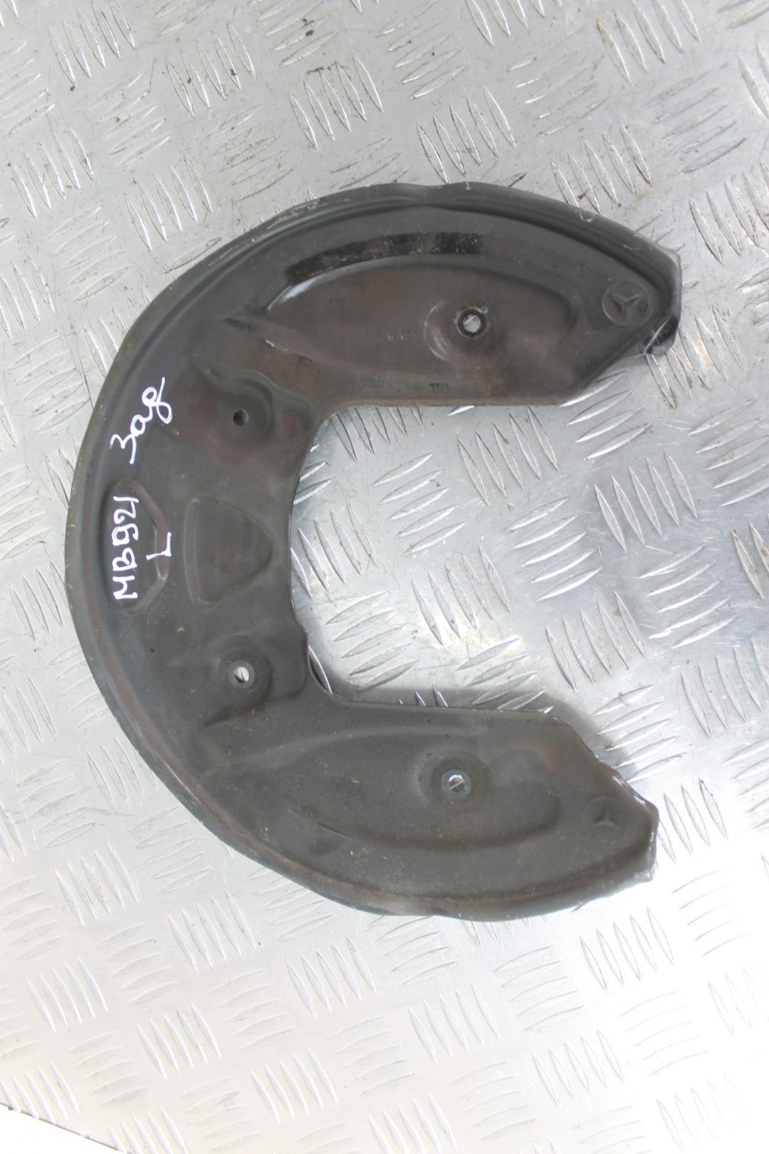 защитный кожух тормозного механизма Mercedes-Benz E-Класс W213/S213/C238/A238 2017, 2.0 л., OM 654.920, дизель, АКПП, универсал, задний привод, правый руль, 4230100 - фото №1