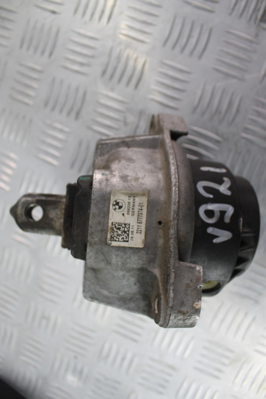 подушка крепления двигателя BMW 7 серия F01/F02 F02 2012, 4.4 л., N63 B44 A, бензин, black sapphire metallic (475), полный привод, 22116777374, 6777374 - фото №1