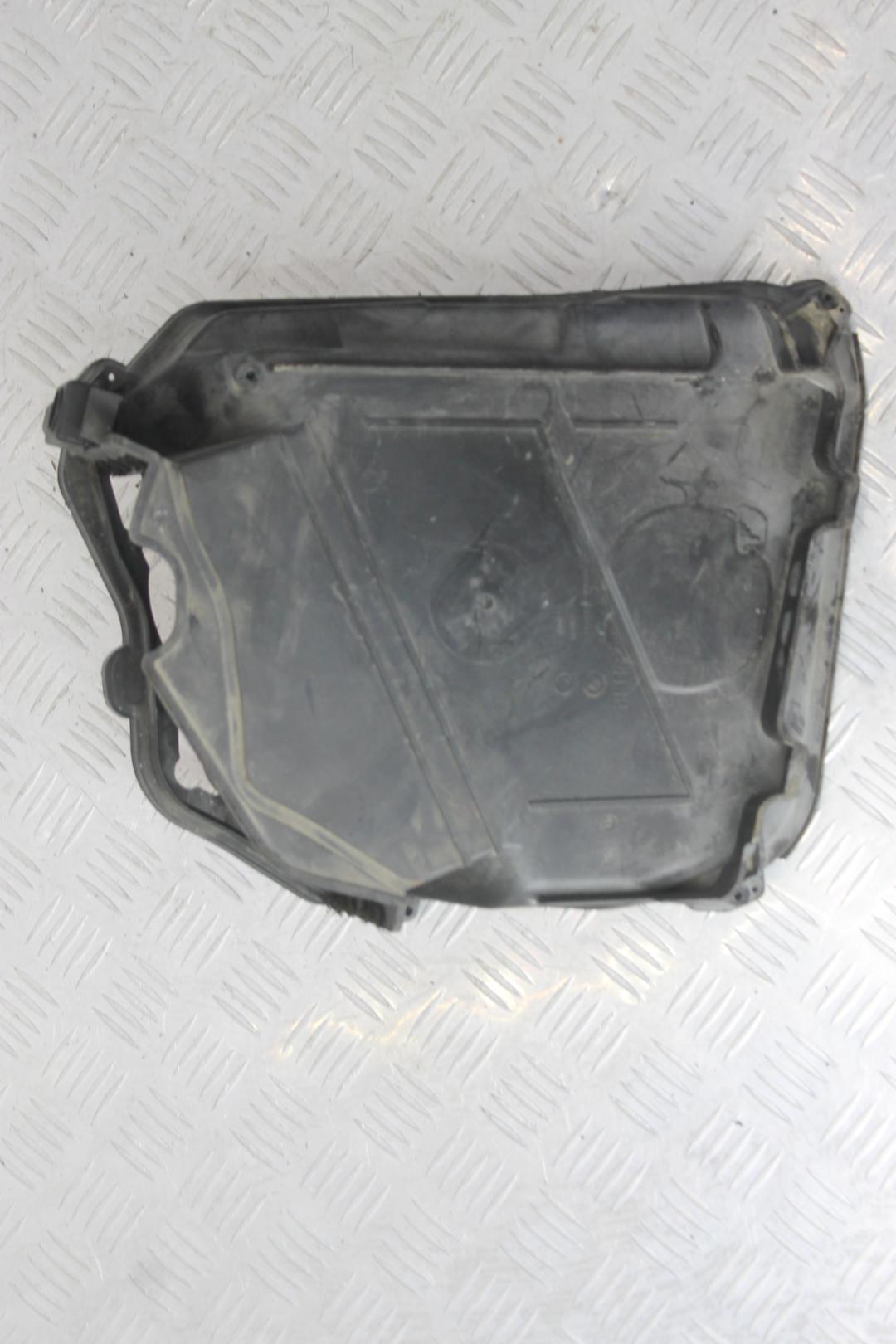 корпус салонного фильтра BMW 7 серия F01/F02 F02 2012, 4.4 л., N63 B44 A, бензин, black sapphire metallic (475), полный привод, 64119216222, 9216222 - фото №1