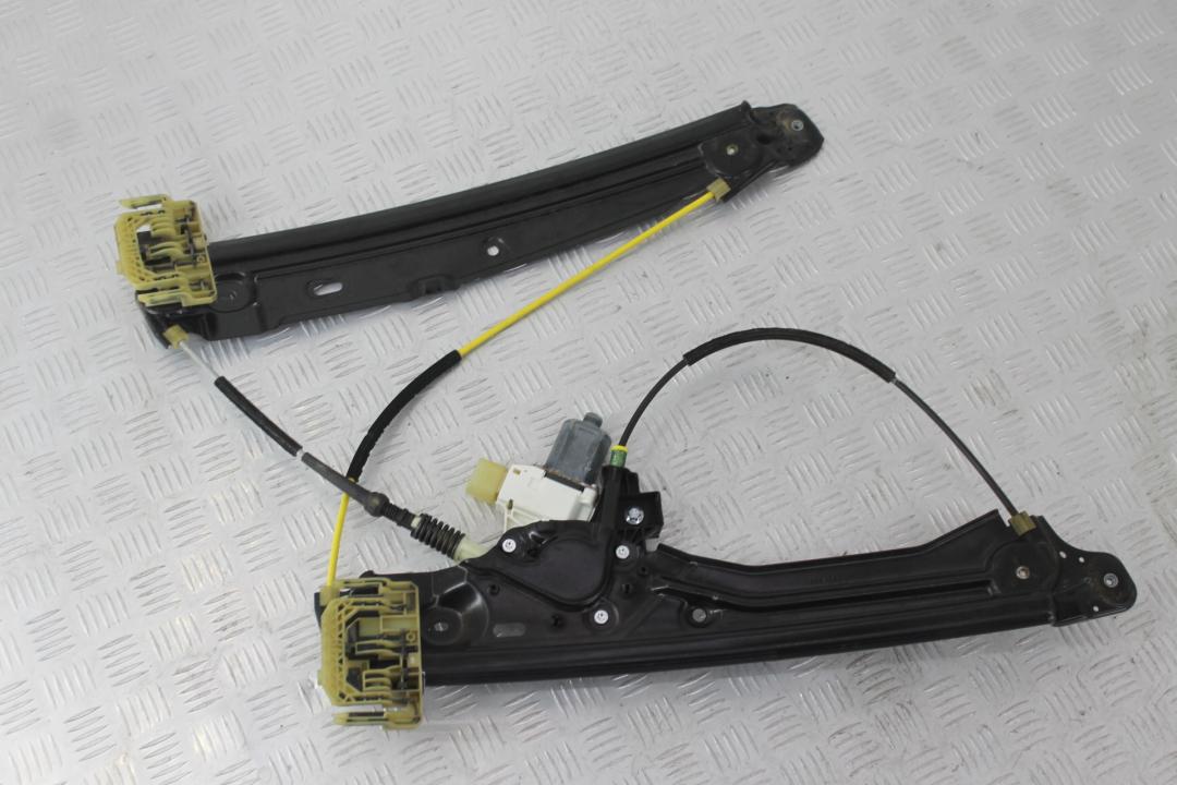 стеклоподъемник передний правый BMW 7 серия F01/F02 F02 2012, 4.4 л., N63 B44 A, бензин, black sapphire metallic (475), полный привод, 51337182106 - фото №1