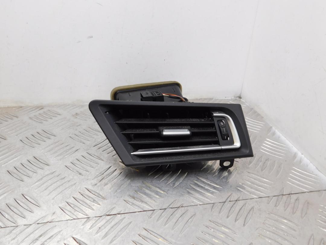 дефлектор обдува салона BMW 7 серия F01/F02 F02 2012, 4.4 л., N63 B44 A, бензин, black sapphire metallic (475), полный привод, 64229115858 - фото №1