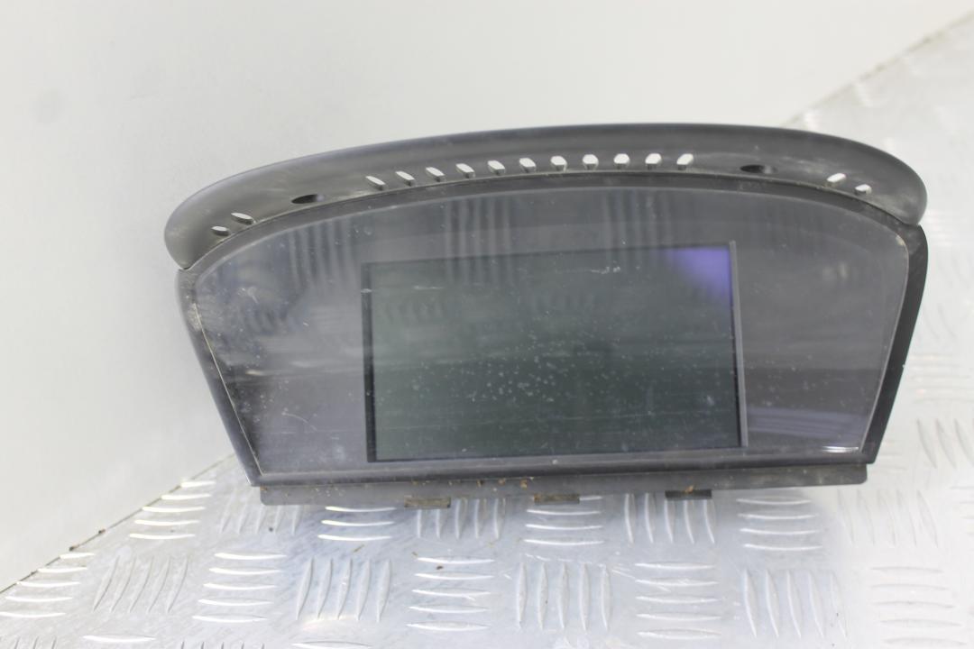 монитор мультимедиа BMW 5 серия E60/E61 2004, 2.2 л., M54 B22 (226S1), бензин, АКПП, titansilber metallic (354), седан, 65829193758 - фото №1