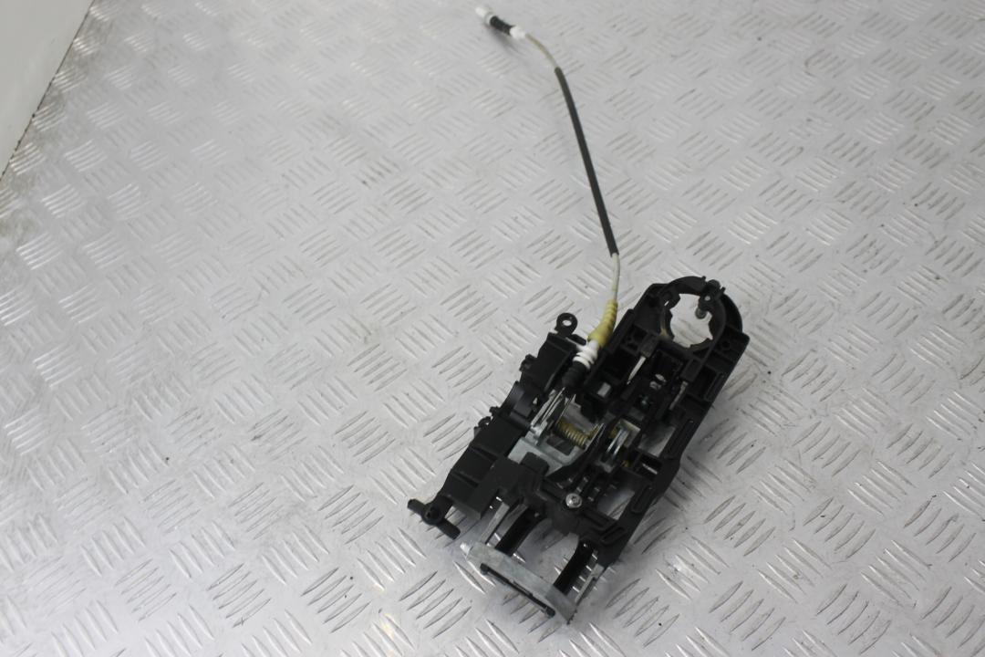 скелет ручки двери задней правой BMW 7 серия F01/F02 F02 2012, 4.4 л., N63 B44 A, бензин, black sapphire metallic (475), полный привод, 51217187228, 7187228 - фото №1