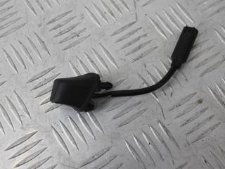 форсунка омывателя лобового стекла BMW 3 серия E90/E91/E92/E93 [рестайлинг] 2008, 3.0 л., M57 D30 (306D3), дизель, МКПП, space-grey metallic, кабриолет, задний привод, 8365385, 61667131299