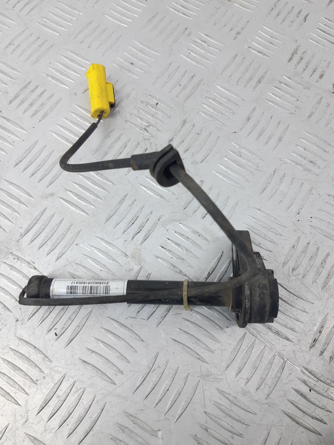 пиропатрон петли капота Mercedes-Benz E-Класс W213/S213/C238/A238 2017, 2.0 л., OM 654.920, дизель, АКПП, универсал, задний привод, правый руль, A2139062201 - фото №1