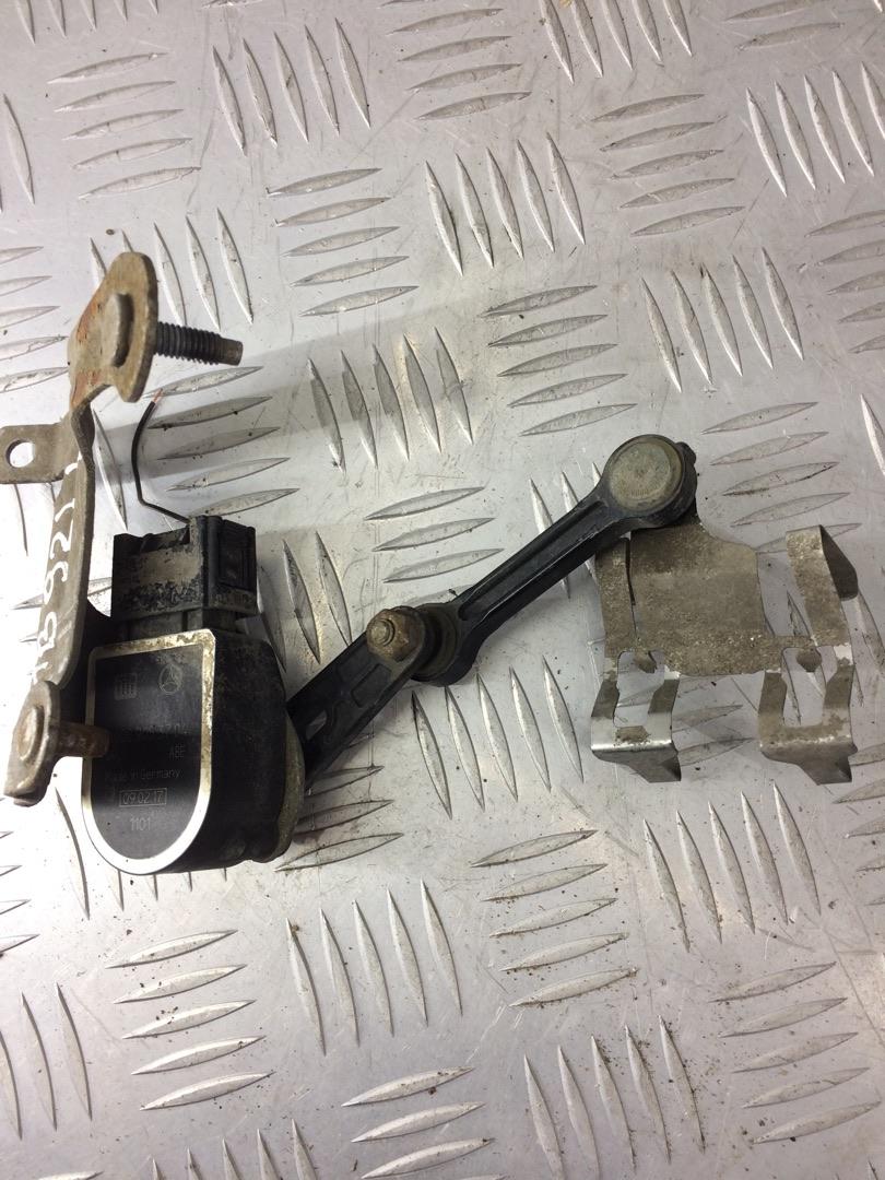 датчик дорожного просвета Mercedes-Benz E-Класс W213/S213/C238/A238 2017, 2.0 л., OM 654.920, дизель, АКПП, универсал, задний привод, правый руль - фото №1