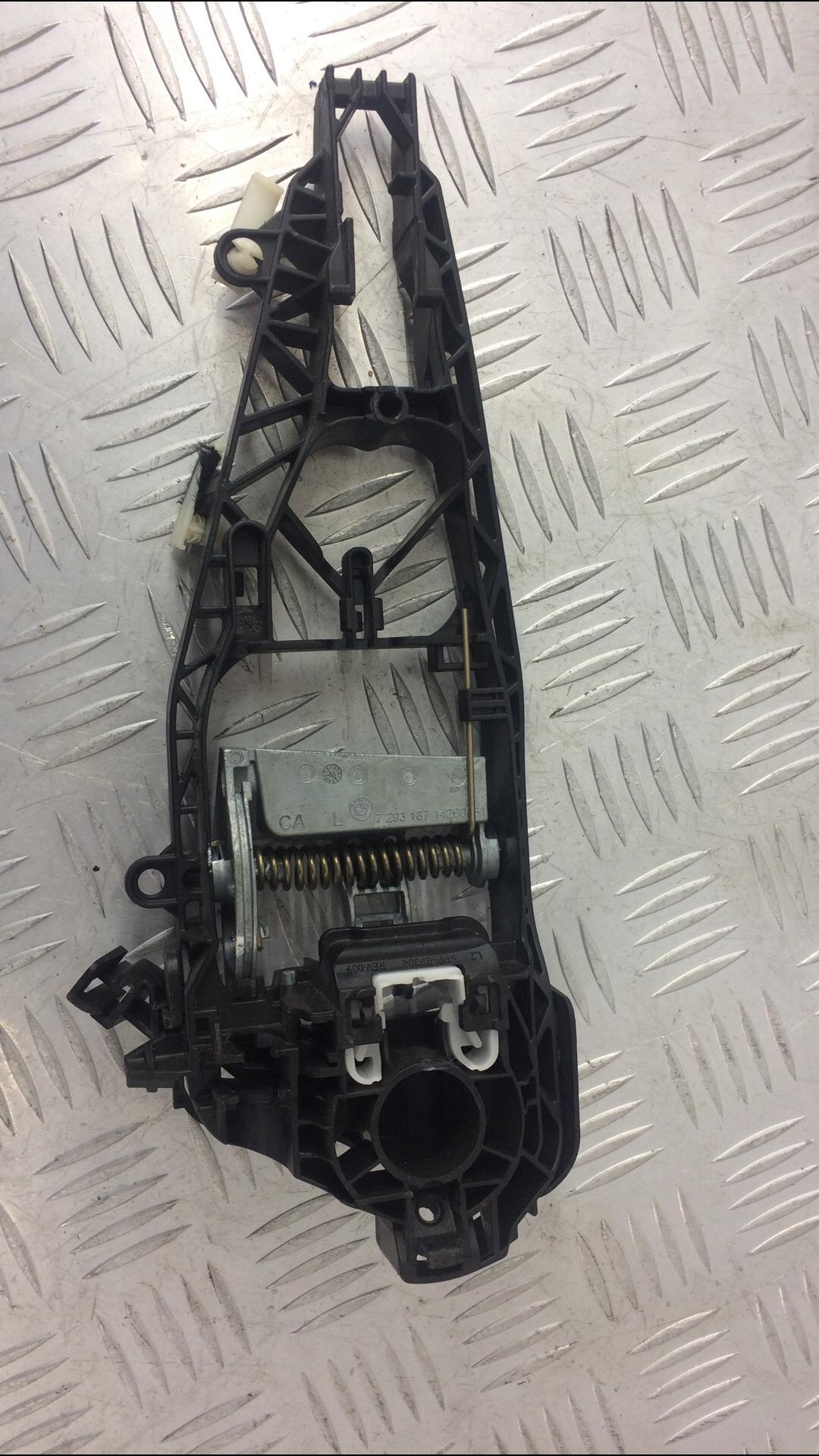 скелет ручки двери задней левой BMW X5 F15 2015, 3.0 л., N57 D30 A, дизель, АКПП, внедорожник 5 дв., правый руль, 51227381873, 7381873 - фото №1