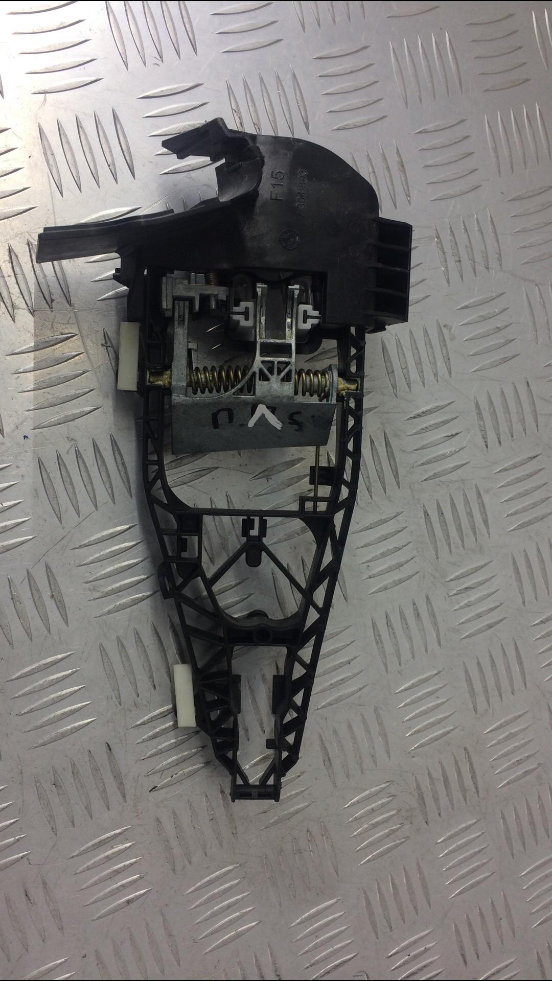 скелет ручки двери передней левой BMW X5 F15 2015, 3.0 л., N57 D30 A, дизель, АКПП, внедорожник 5 дв., правый руль, 51217304803, 7304803 - фото №1