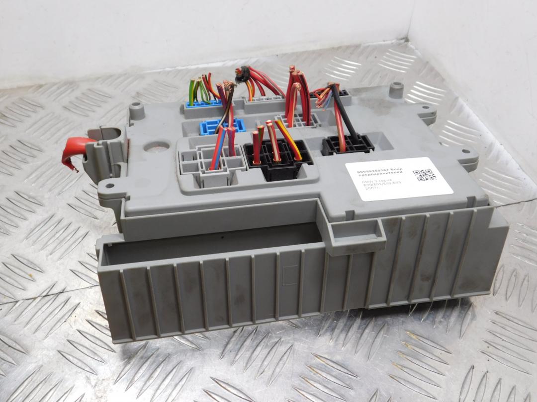 блок предохранителей BMW 3 серия E90/E91/E92/E93 E92 2007, 3.0 л., M57 D30 (306D5), дизель, АКПП, купе, задний привод, правый руль, 61146906622, 6906622 - фото №1