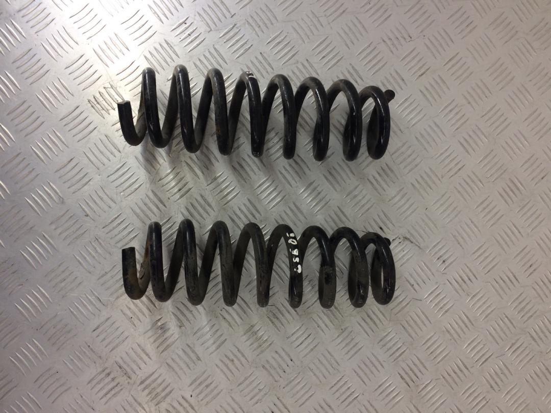 пружина задняя BMW 3 серия E90/E91/E92/E93 E92 2007, 3.0 л., M57 D30 (306D5), дизель, АКПП, купе, задний привод, правый руль, 33536767344 - фото №1