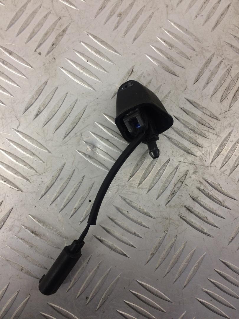 форсунка омывателя лобового стекла BMW 3 серия E90/E91/E92/E93 E92 2007, 3.0 л., M57 D30 (306D5), дизель, АКПП, купе, задний привод, правый руль, 61667131299, 9636584 - фото №1