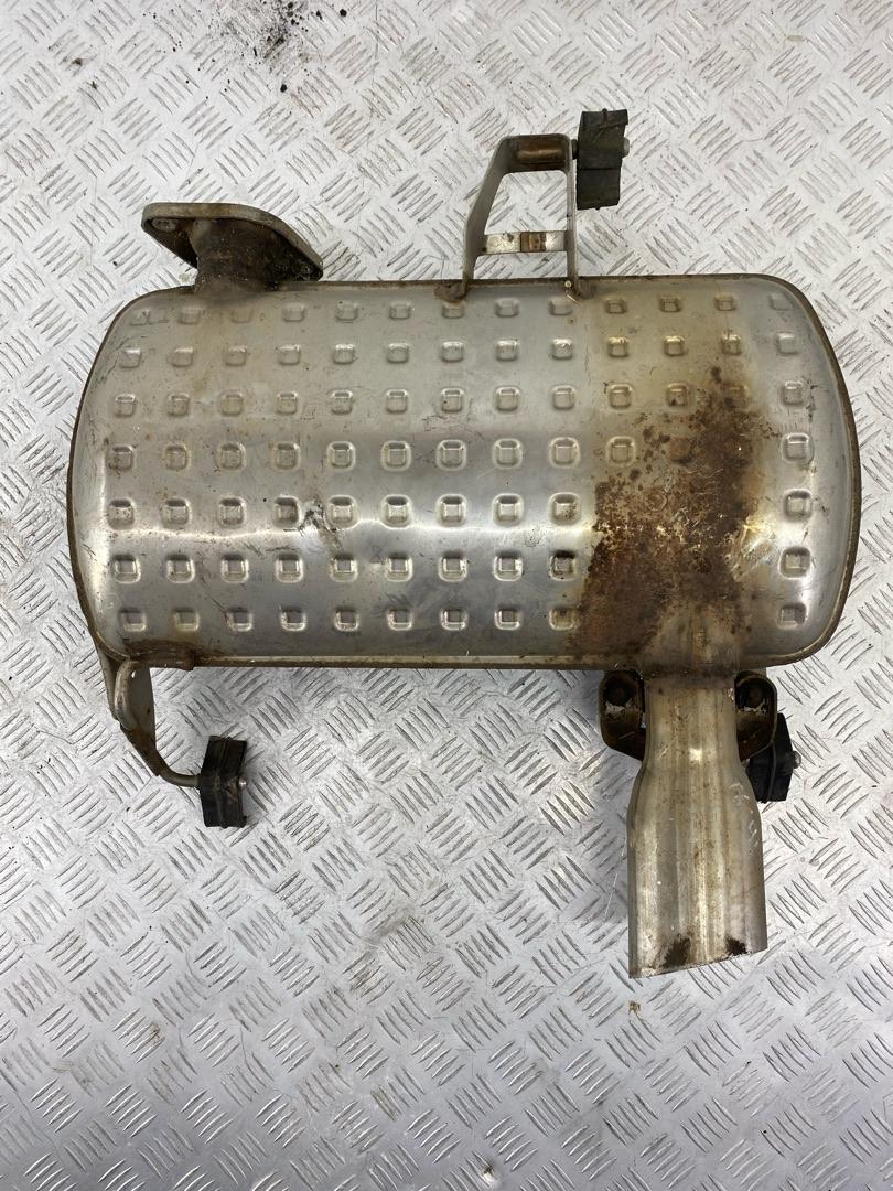 банка глушителя задняя BMW 3 серия E90/E91/E92/E93 2004, 2.0 л., N46 B20 A, бензин, седан - фото №1