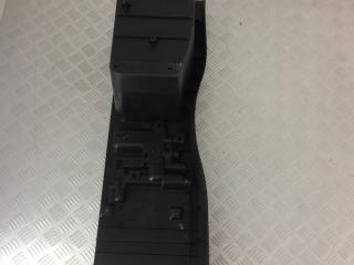 ящик под инструменты BMW X5 E70 [рестайлинг] 2012, 3.0 л., N57 D30 A, дизель, АКПП, black sapphire metallic (475), внедорожник 5 дв., полный привод, 51477127282