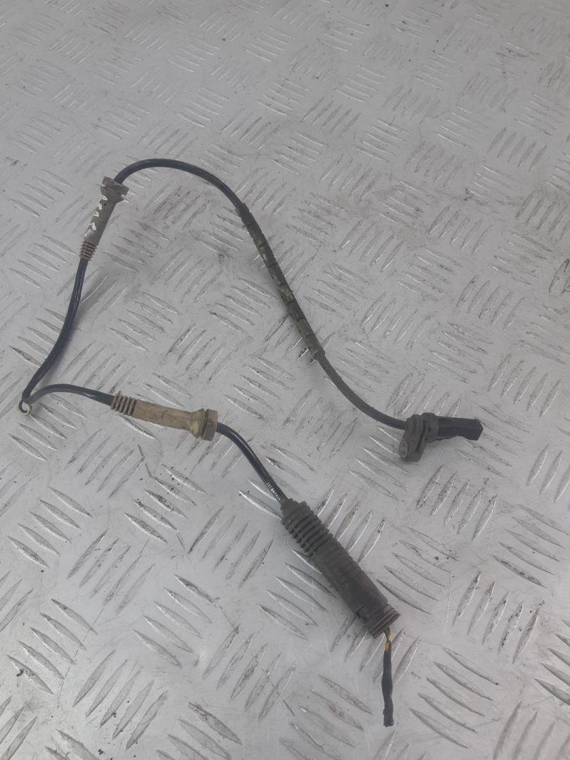 датчик ABS BMW 3 серия E90/E91/E92/E93 2007, 3.0 л., M57 D30 (306D3), дизель, МКПП, серебро, универсал, задний привод, правый руль, 34526870075 - фото №1