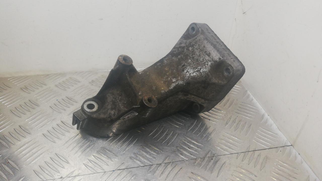 кронштейн двигателя Mercedes-Benz E-Класс W211/S211 2003, 2.7 л., дизель, АКПП, седан, 6112230704 - фото №1