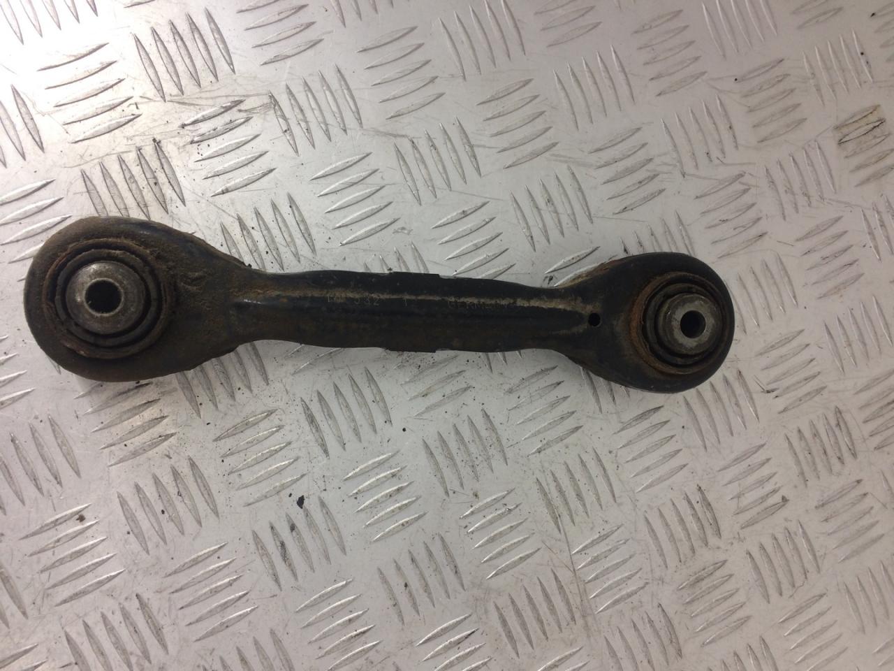 рычаг задний правый BMW 3 серия E90/E91/E92/E93 2007, 3.0 л., M57 D30 (306D3), дизель, МКПП, серебро, универсал, задний привод, правый руль, 33322409890 - фото №1