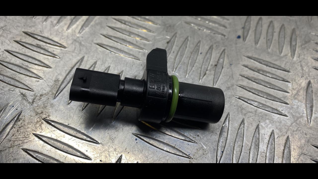 датчик распредвала BMW X5 F15 2015, 3.0 л., N57 D30 A, дизель, АКПП, внедорожник 5 дв., правый руль, 13627803093, 7803093 - фото №1