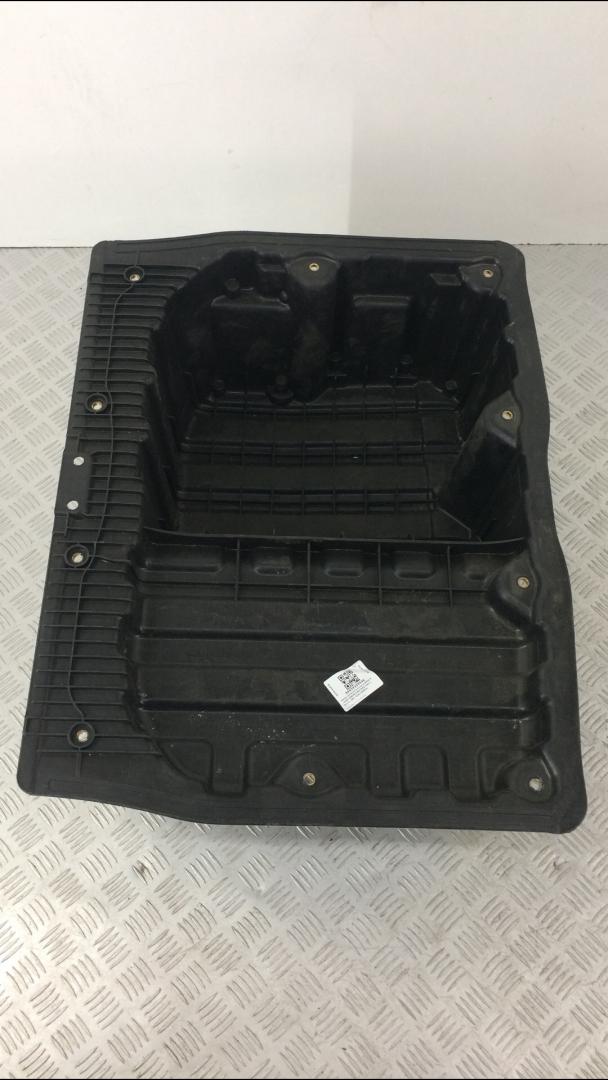 ниша запасного колеса BMW 3 серия E90/E91/E92/E93 2007, 3.0 л., M57 D30 (306D3), дизель, МКПП, серебро, универсал, задний привод, правый руль, 51477068889 - фото №1