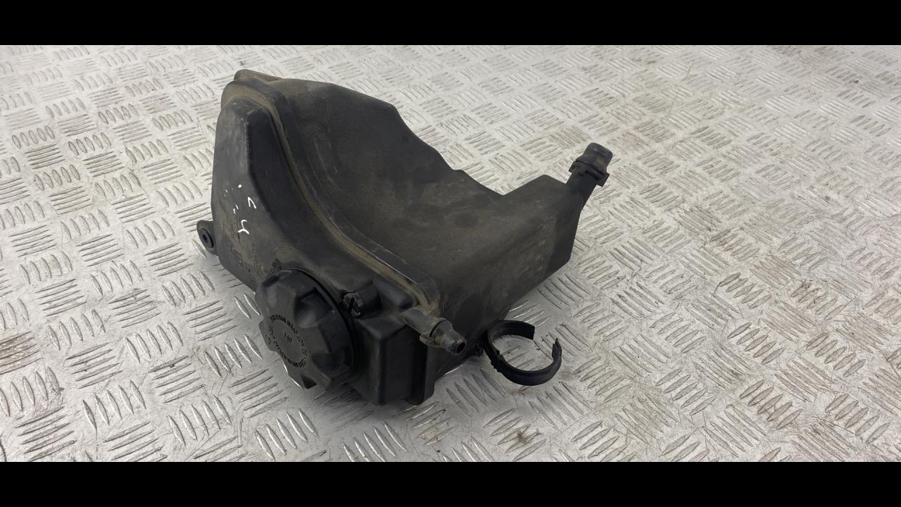бачок расширительный BMW 3 серия E90/E91/E92/E93 2007, 3.0 л., M57 D30 (306D3), дизель, МКПП, серебро, универсал, задний привод, правый руль, 17138570079 - фото №1