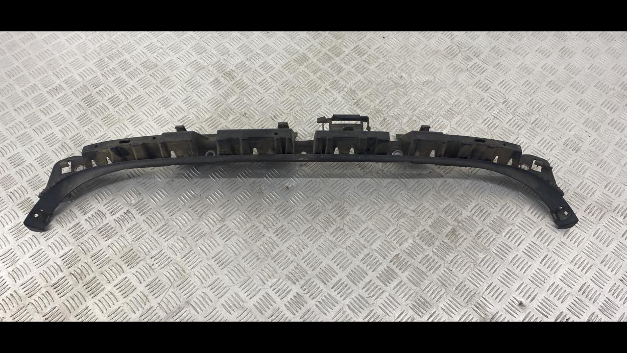 Крепление бампера заднего BMW 3 серия E90/E91/E92/E93 2007, 3.0 л., M57 D30 (306D3), дизель, МКПП, серебро, универсал, задний привод, правый руль, 51127127720 - фото №1