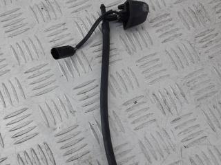 форсунка омывателя лобового стекла BMW 3 серия E90/E91/E92/E93 2007, 3.0 л., M57 D30 (306D3), дизель, МКПП, серебро, универсал, задний привод, правый руль, 61667131299, 7131299