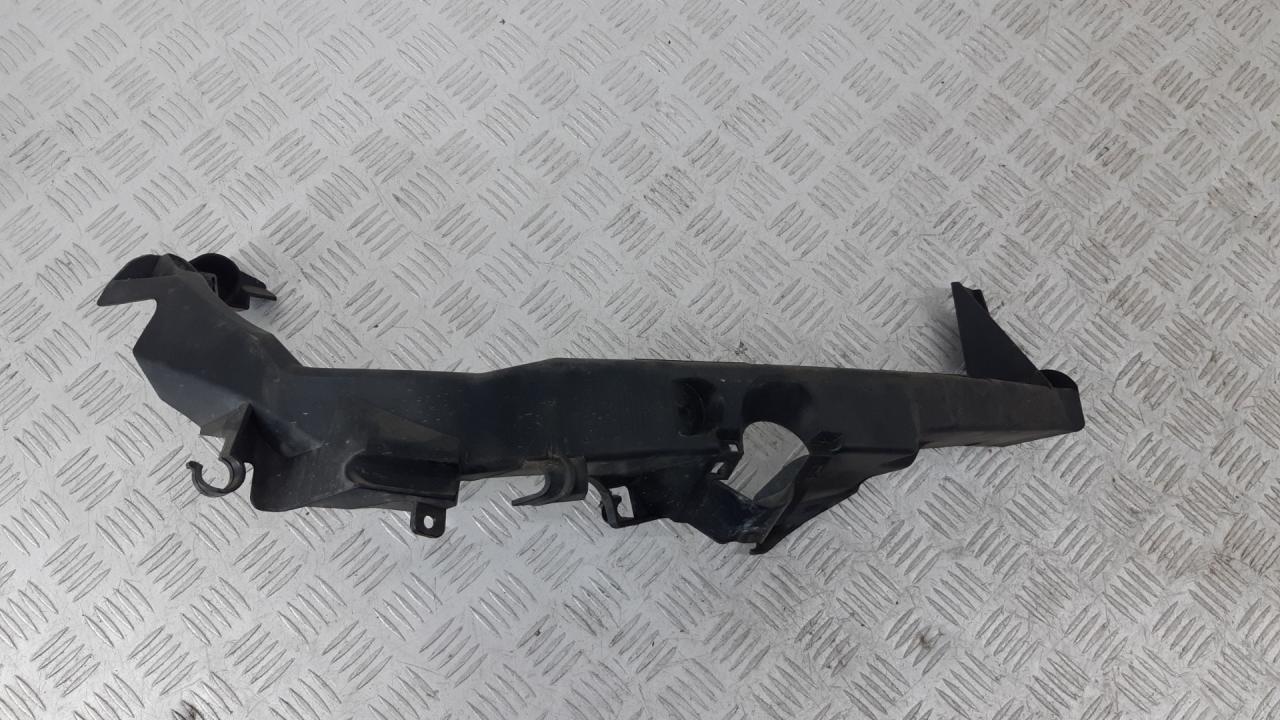 крепление фары правой BMW 3 серия E90/E91/E92/E93 2007, 3.0 л., M57 D30 (306D3), дизель, МКПП, серебро, универсал, задний привод, правый руль, 51647116708, 7116708 - фото №1